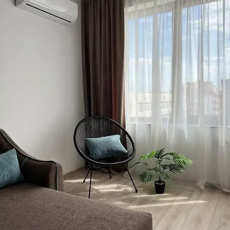 New And Stylish Tuthon Apartament *